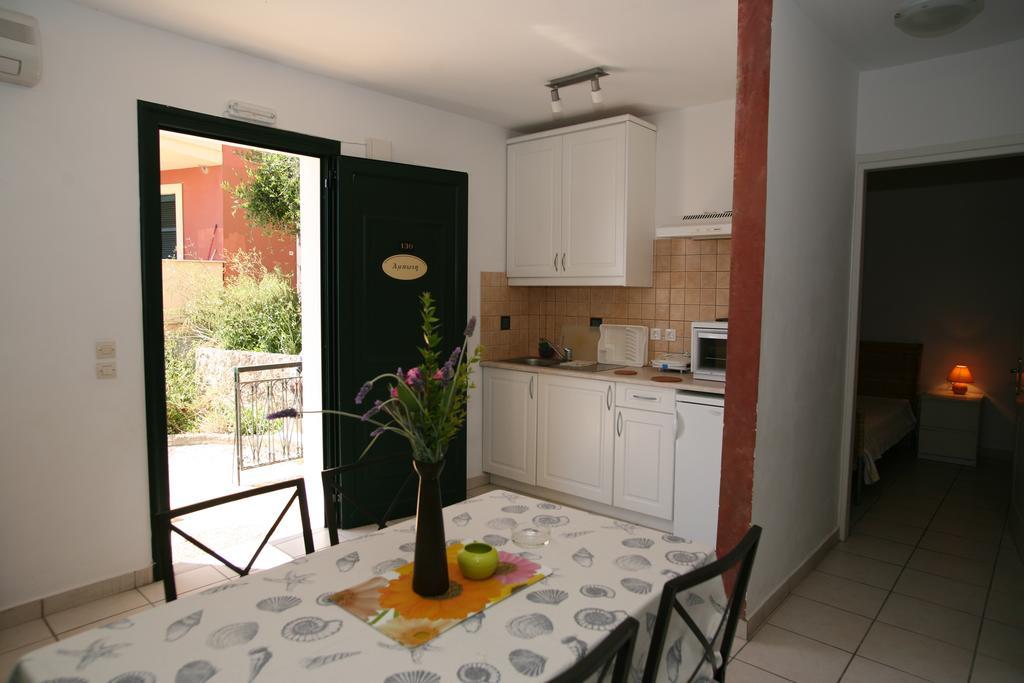 Glyfada Gorgona Apartments Exterior photo