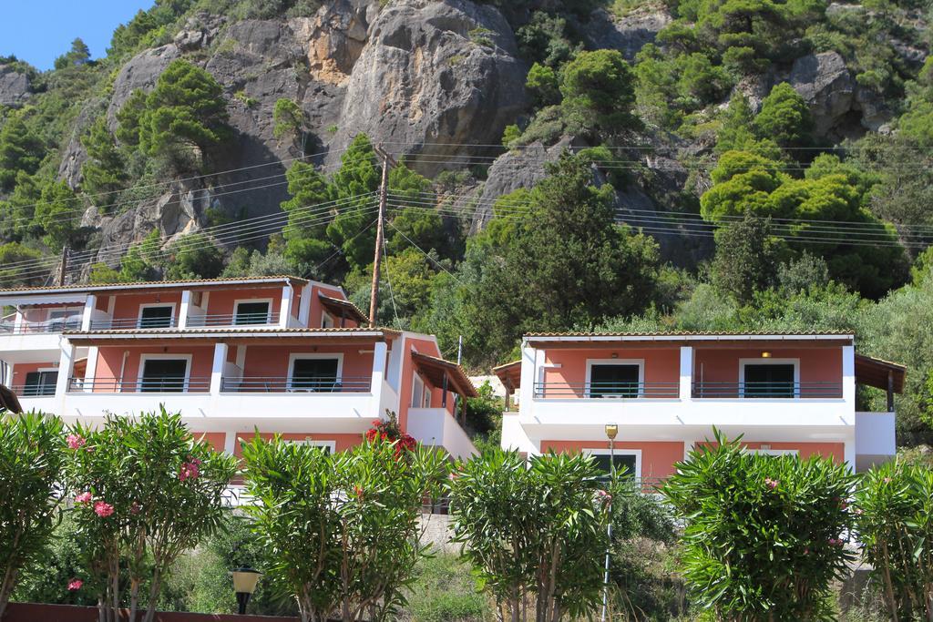 Glyfada Gorgona Apartments Exterior photo